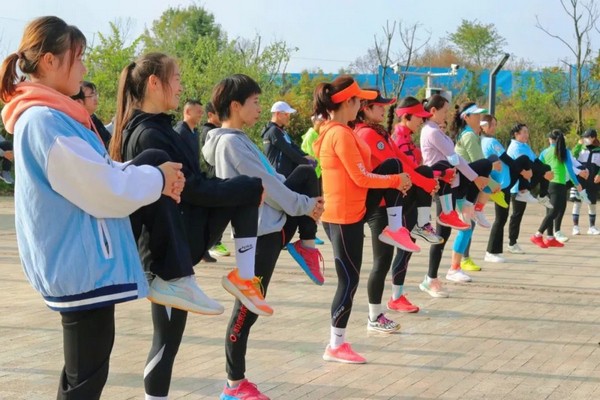 为什么智能球衣对篮球运动员的训练和发展有帮助_1